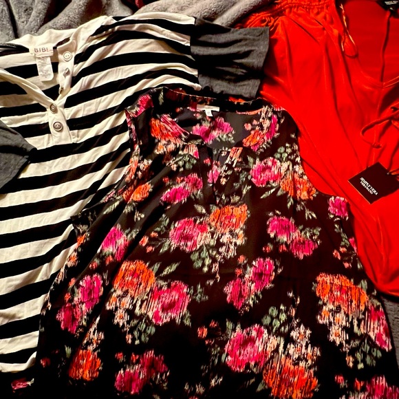 3 like new XL Boutique shirts - Picture 1 of 1